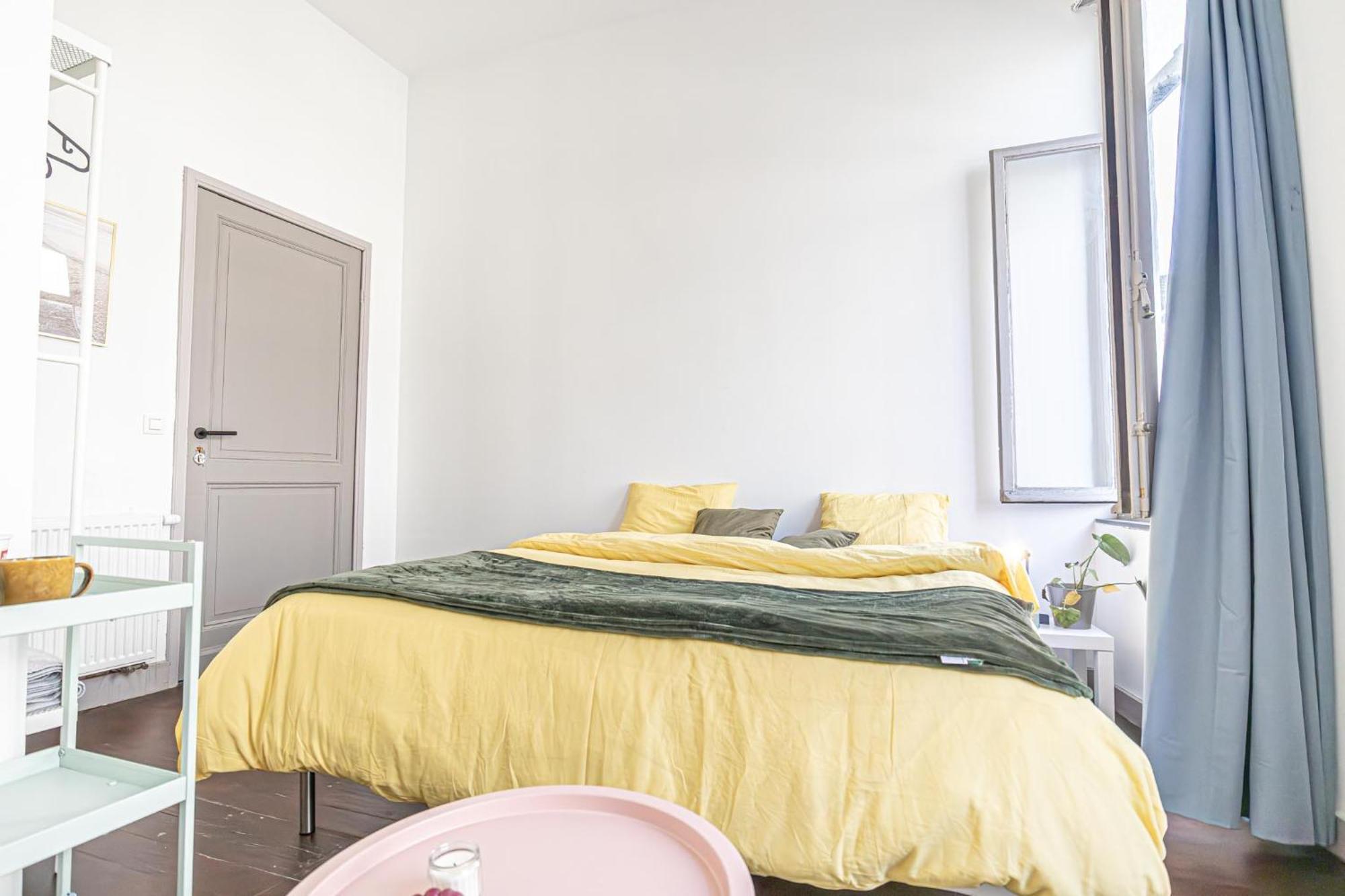 3 Lovely Comfortable At Heart Of * Gent